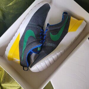 NIKE ROSHE RUN NM W SP BRAZIL FLAG [652804-037] Mens Size 9.5 US/ 8.5UK